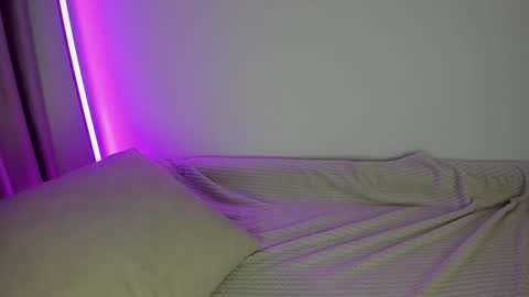 AliceLevine online show from 12/23/24, 08:22