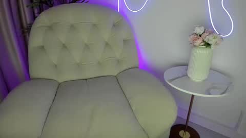 AliceLevine online show from 11/24/25, 05:18