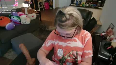 Snapshot of aliceliddell710 chatting on 10/01/25, 08:15 Alice Liddell online show from 10/01/25, 08:15