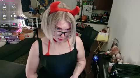 Snapshot of aliceliddell710 chatting on 10/09/25, 03:15 Alice Liddell online show from 10/09/25, 03:15