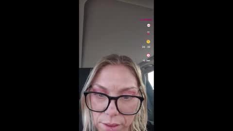 Snapshot of aliceliddell710 chatting on 10/12/25, 09:58 Alice Liddell online show from 10/12/25, 09:58