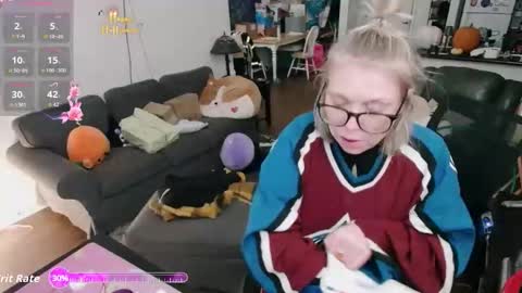 Snapshot of aliceliddell710 chatting on 10/17/25, 07:38 Alice Liddell online show from 10/17/25, 07:38