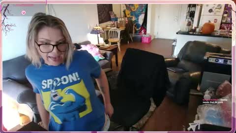 Snapshot of aliceliddell710 chatting on 11/25/25, 08:31 Alice Liddell online show from 11/25/25, 08:31