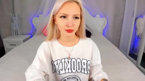 alicemonro online show from 11/12/25, 08:59