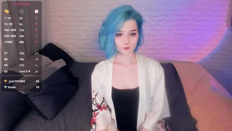 Snapshot of alicentity chatting on 12/26/24, 01:43 Alice online show from 12/26/24, 01:43