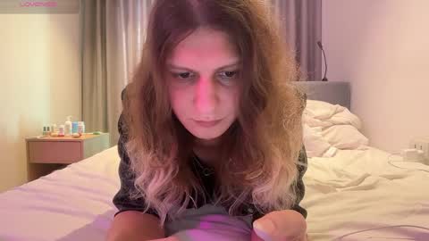 AlicePinkhead online show from 04/03/26, 07:50