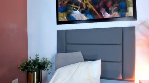 Alice Thompsom online show from 04/11/26, 06:18