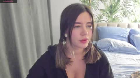 Snapshot of alicetuker chatting on 11/16/25, 04:56 Alice online show from 11/16/25, 04:56