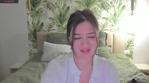 Snapshot of alicetuker chatting on 11/30/25, 05:28 Alice online show from 11/30/25, 05:28