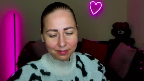 Snapshot of alicewonderkiss chatting on 03/27/26, 06:30 Alice online show from 03/27/26, 06:30