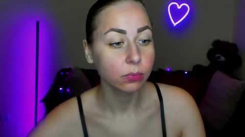 Snapshot of alicewonderkiss chatting on 04/07/26, 11:21 Alice online show from 04/07/26, 11:21