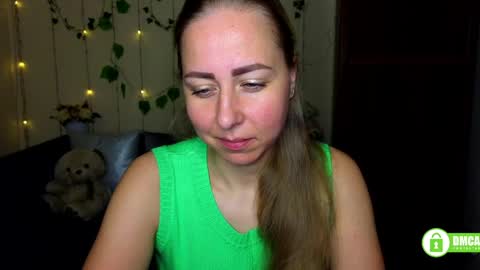 Snapshot of alicewonderkiss chatting on 04/08/26, 05:40 Alice online show from 04/08/26, 05:40