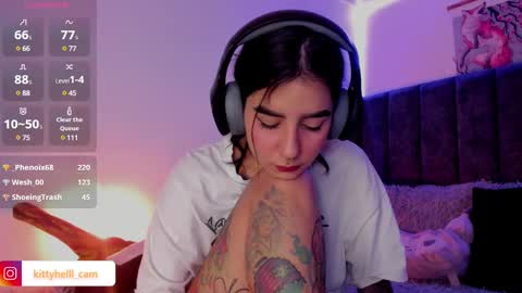 Snapshot of alicewoodville chatting on 03/04/25, 06:50 Alice online show from 03/04/25, 06:50