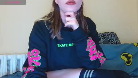 Snapshot of alicewoolfy chatting on 10/16/25, 12:00 AliceWoolfy online show from 10/16/25, 12:00