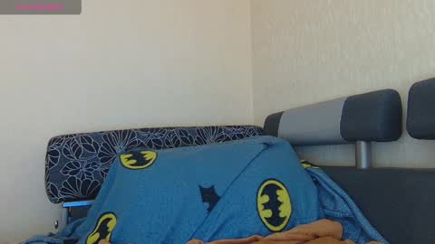 AliceWoolfy online show from 04/08/26, 08:42