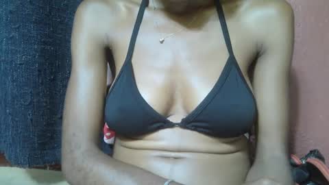 alicia253177 online show from 03/01/25, 12:12