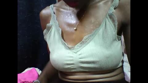 alicia253177 online show from 09/16/25, 02:56