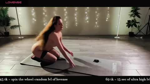 Alicia online show from 04/15/26, 07:58