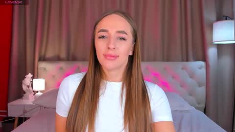 Mia online show from 10/01/25, 01:44