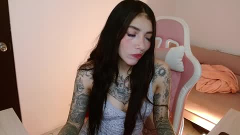 Snapshot of alicia_key_ chatting on 05/29/26, 06:33 ALICIA online show from 05/29/26, 06:33