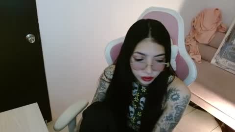 Snapshot of alicia_key_ chatting on 08/02/26, 06:45 ALICIA online show from 08/02/26, 06:45