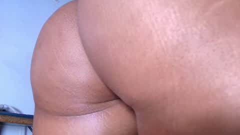 Alicia Kyse  online show from 01/15/25, 09:02