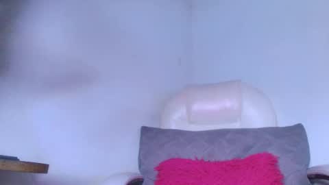 Alicia Kyse  online show from 03/12/25, 09:12