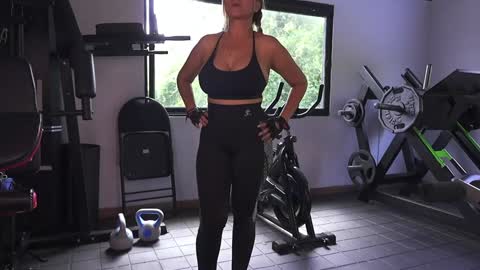 Alicia Lang online show from 10/18/25, 02:51