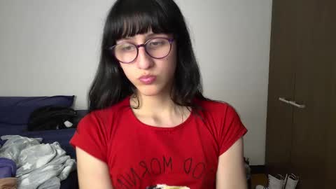 Alice online show from 01/12/25, 03:17