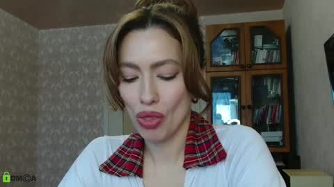 Alicia online show from 12/18/25, 05:57