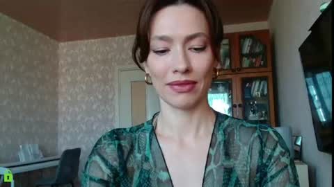 Snapshot of alicia_savory chatting on 07/23/26, 04:54 Alicia online show from 07/23/26, 04:54