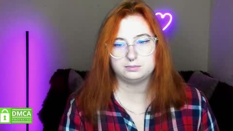 Snapshot of alicia_side_red chatting on 10/05/25, 05:28 Alicia online show from 10/05/25, 05:28