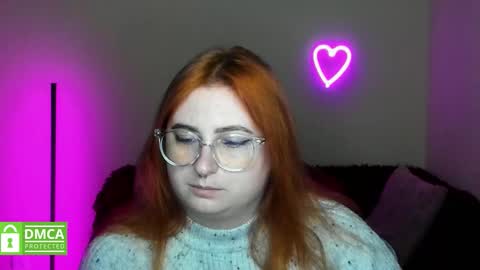 Snapshot of alicia_side_red chatting on 10/14/25, 05:30 Alicia online show from 10/14/25, 05:30