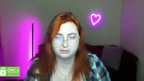 Snapshot of alicia_side_red chatting on 11/03/25, 12:28 Alicia online show from 11/03/25, 12:28