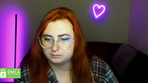 Snapshot of alicia_side_red chatting on 11/28/25, 06:38 Alicia online show from 11/28/25, 06:38