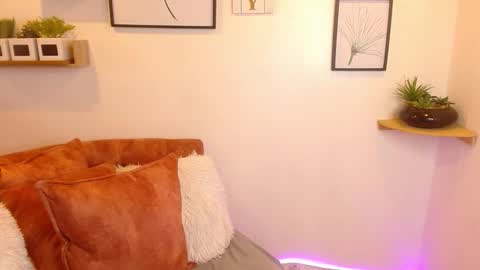 aliciacute    online show from 09/24/25, 09:51