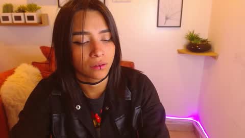 aliciacute    online show from 09/26/25, 08:35