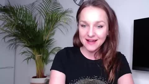 Alicia online show from 02/10/25, 03:32