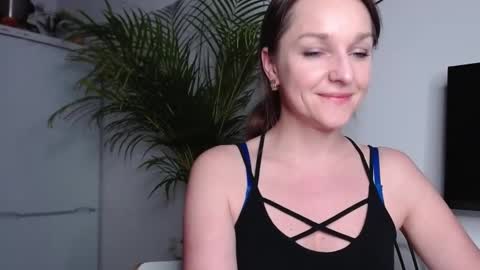 Alicia online show from 02/13/25, 06:05