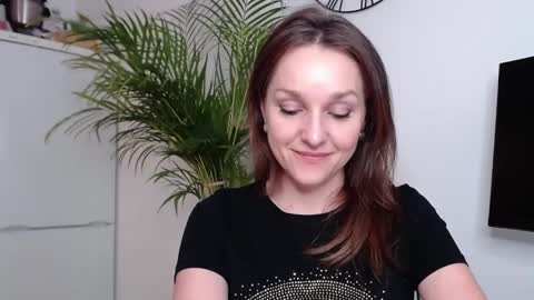 Alicia online show from 02/19/25, 03:27