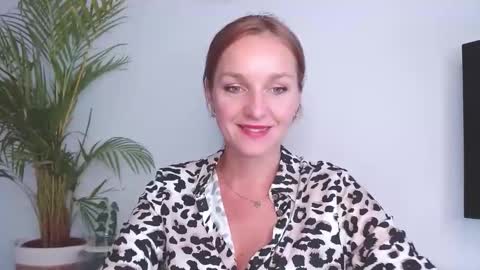 Alicia online show from 09/12/25, 05:51