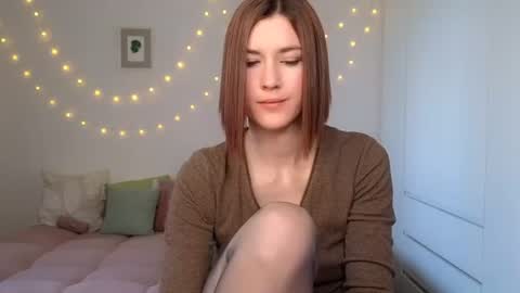 Snapshot of alicianoveli chatting on 06/22/26, 04:31 alicianoveli online show from 06/22/26, 04:31