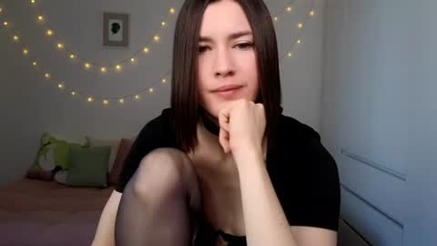 Snapshot of alicianoveli chatting on 07/09/26, 04:27 alicianoveli online show from 07/09/26, 04:27