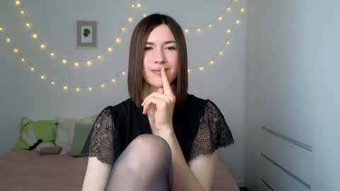 Snapshot of alicianoveli chatting on 07/20/26, 04:27 alicianoveli online show from 07/20/26, 04:27