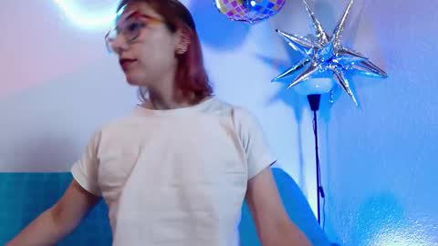  Alicia  online show from 11/08/25, 11:43