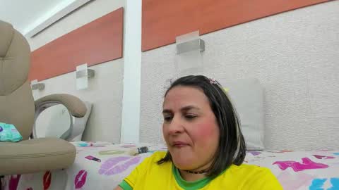 im tutti online show from 12/17/25, 01:33