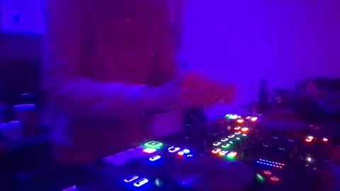 Snapshot of alien8720 chatting on 01/25/25, 10:28 busco rockera online show from 01/25/25, 10:28