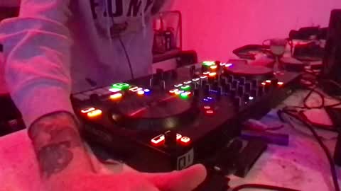 Snapshot of alien8720 chatting on 01/31/25, 07:08 busco rockera online show from 01/31/25, 07:08