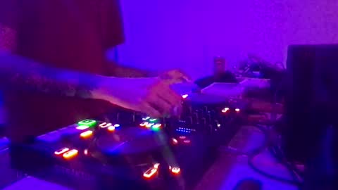 Snapshot of alien8720 chatting on 02/08/25, 12:06 busco rockera online show from 02/08/25, 12:06