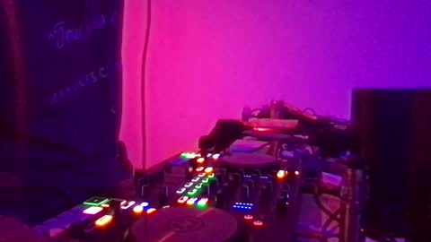 Snapshot of alien8720 chatting on 02/08/25, 06:44 busco rockera online show from 02/08/25, 06:44